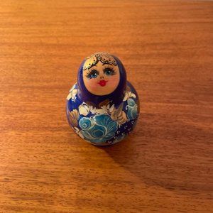 Lacquer nesting dolls